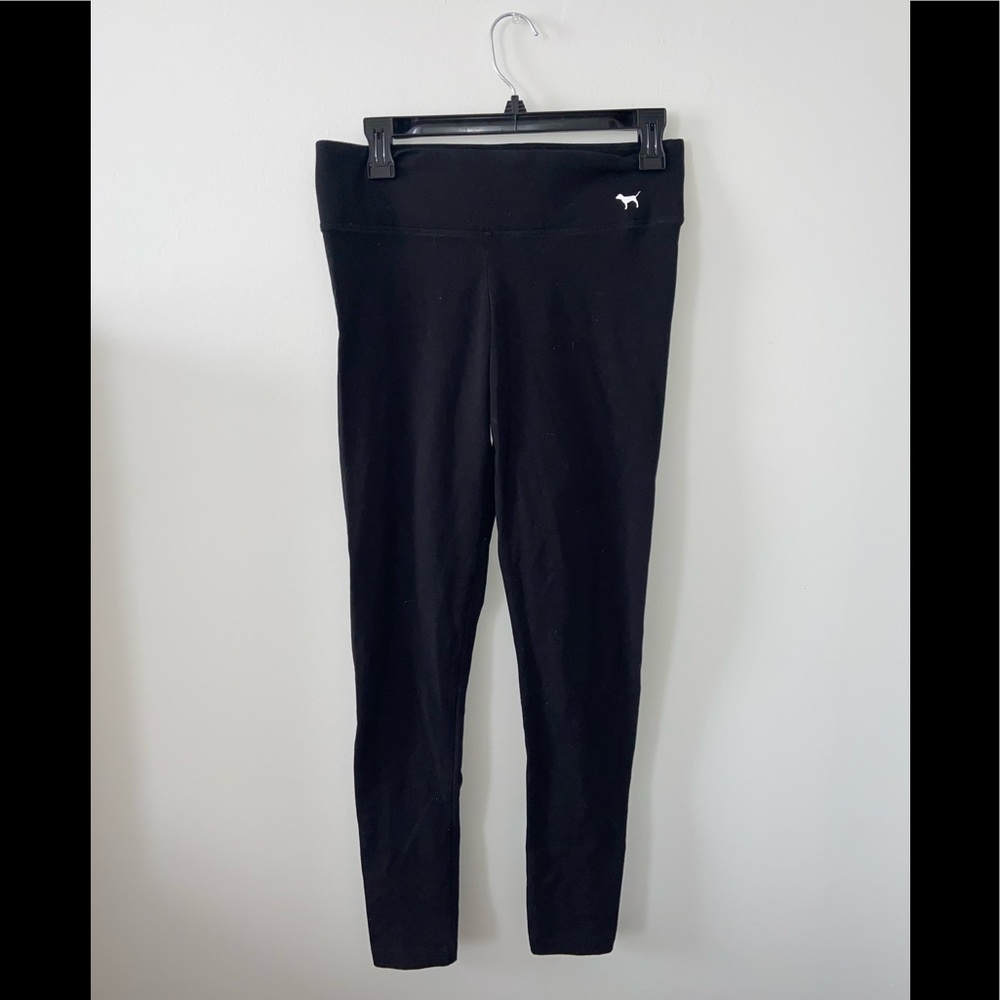 Victoria’s Secret PINK black leggings 🖤